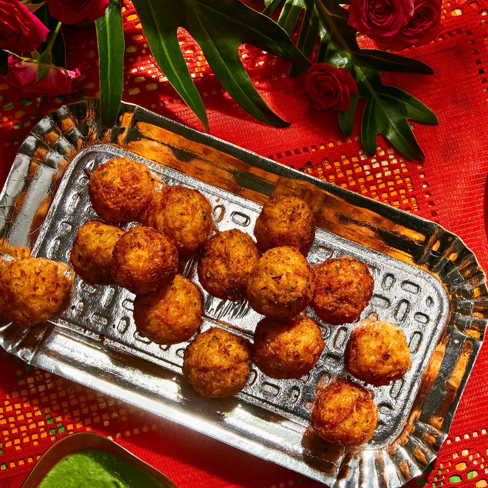 Bolinho de Arroz With Molho Verde