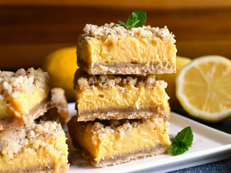 Lemon Curd-Poppy Seed Crumb Bars